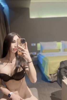 Проститутка АСЯ С СЮРПРИЗОМ(24лет,Новосибирск)